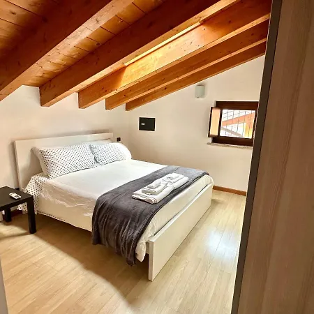 Casa Lade * Cavalcaselle